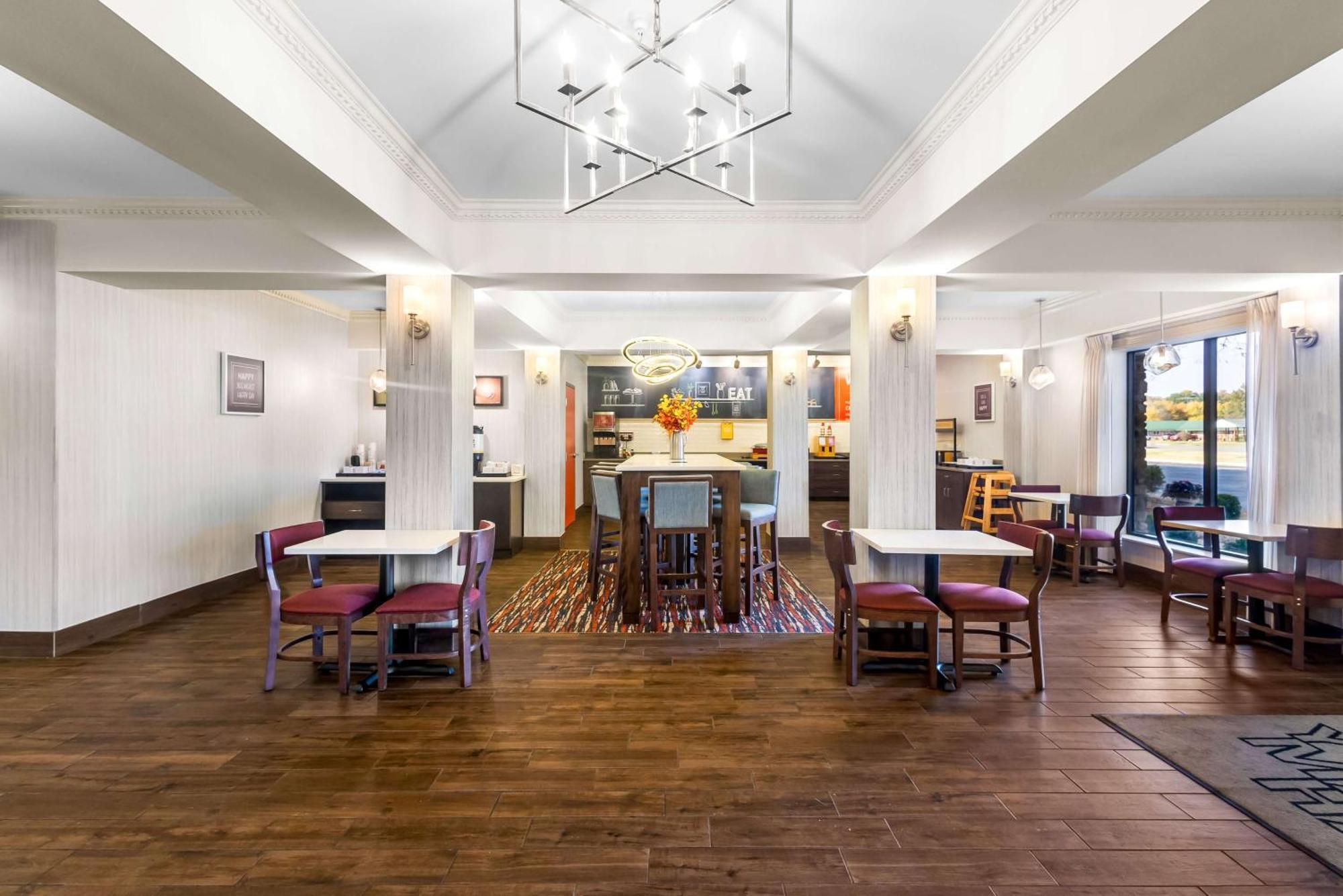 Hampton Inn Marion Exterior foto